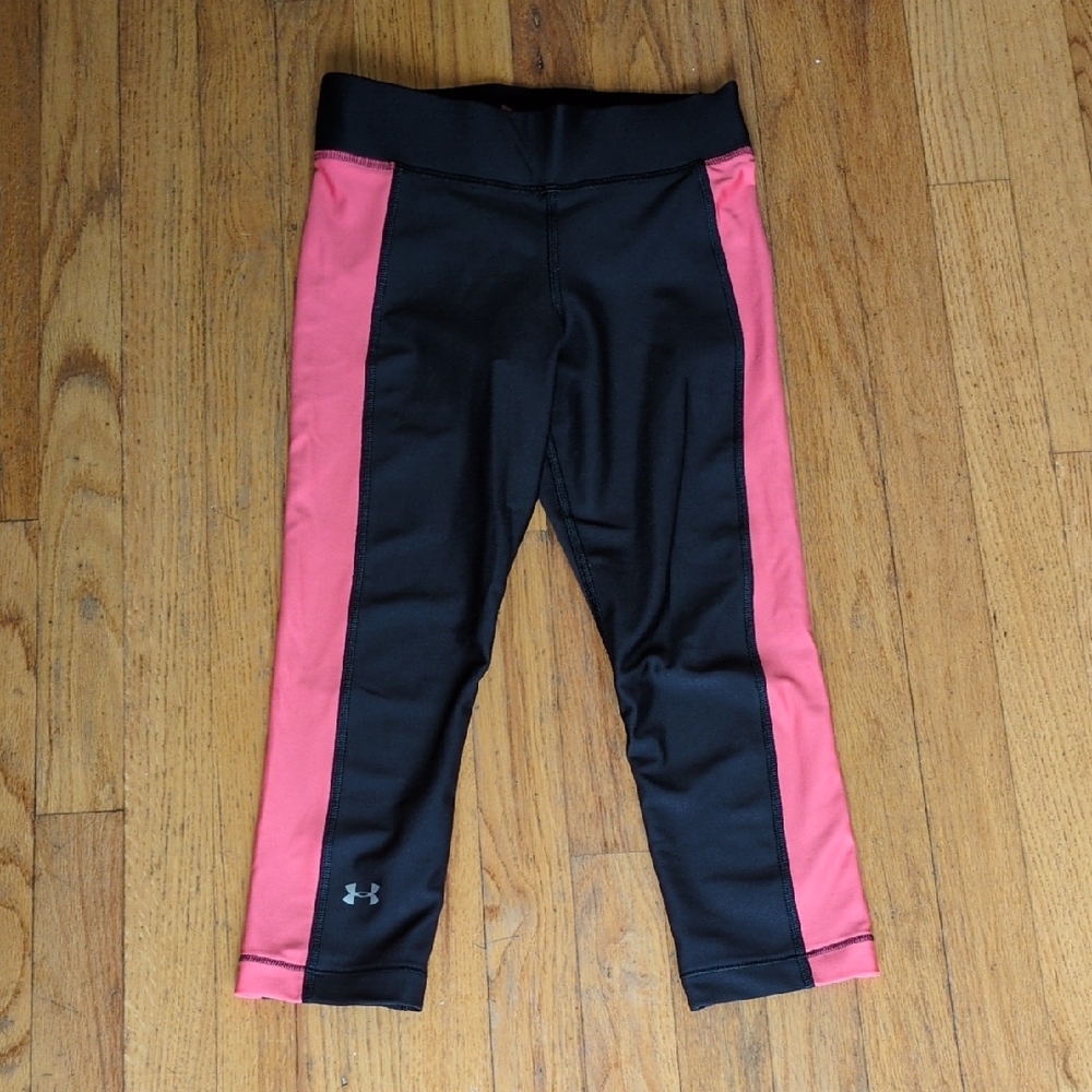 Under Armour Heat Gear Cropped Black and Pink Leggings